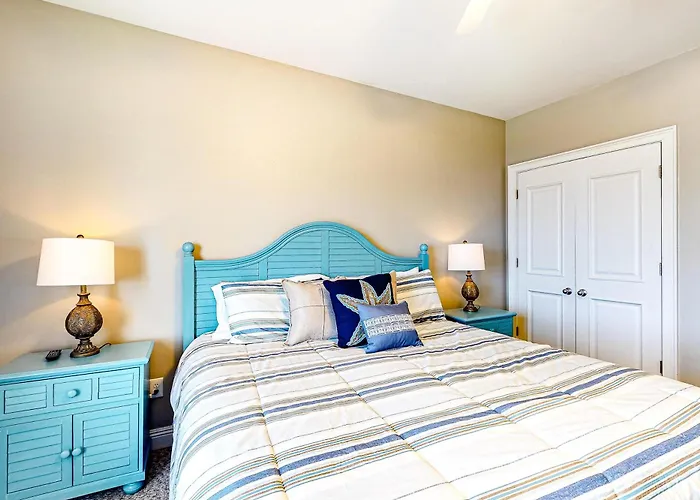 Holiday home Roomy Coastal Gulf Front Retreat With Private Gulf-front Splash Pool & Gulf View