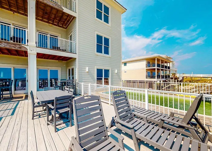 Holiday home Roomy Coastal Gulf Front Retreat With Private Gulf-front Splash Pool & Gulf View *