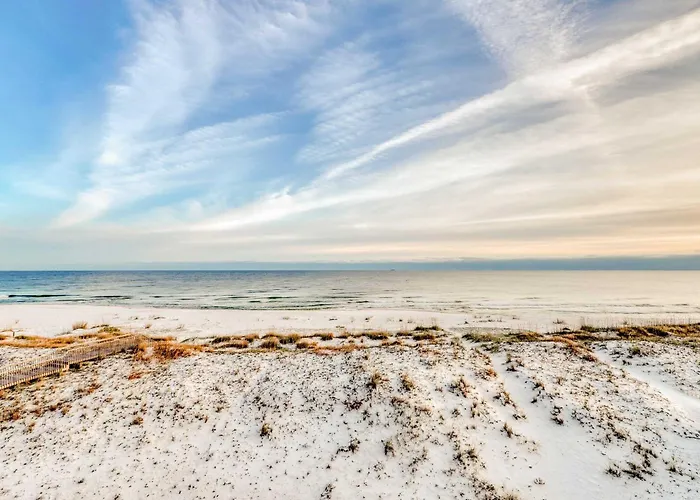 Roomy Coastal Gulf Front Retreat With Private Gulf-front Splash Pool & Gulf View *